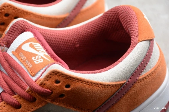 BQ6817-202 Russet Pro Cedar SB Nike Dark Dunk Low 1029